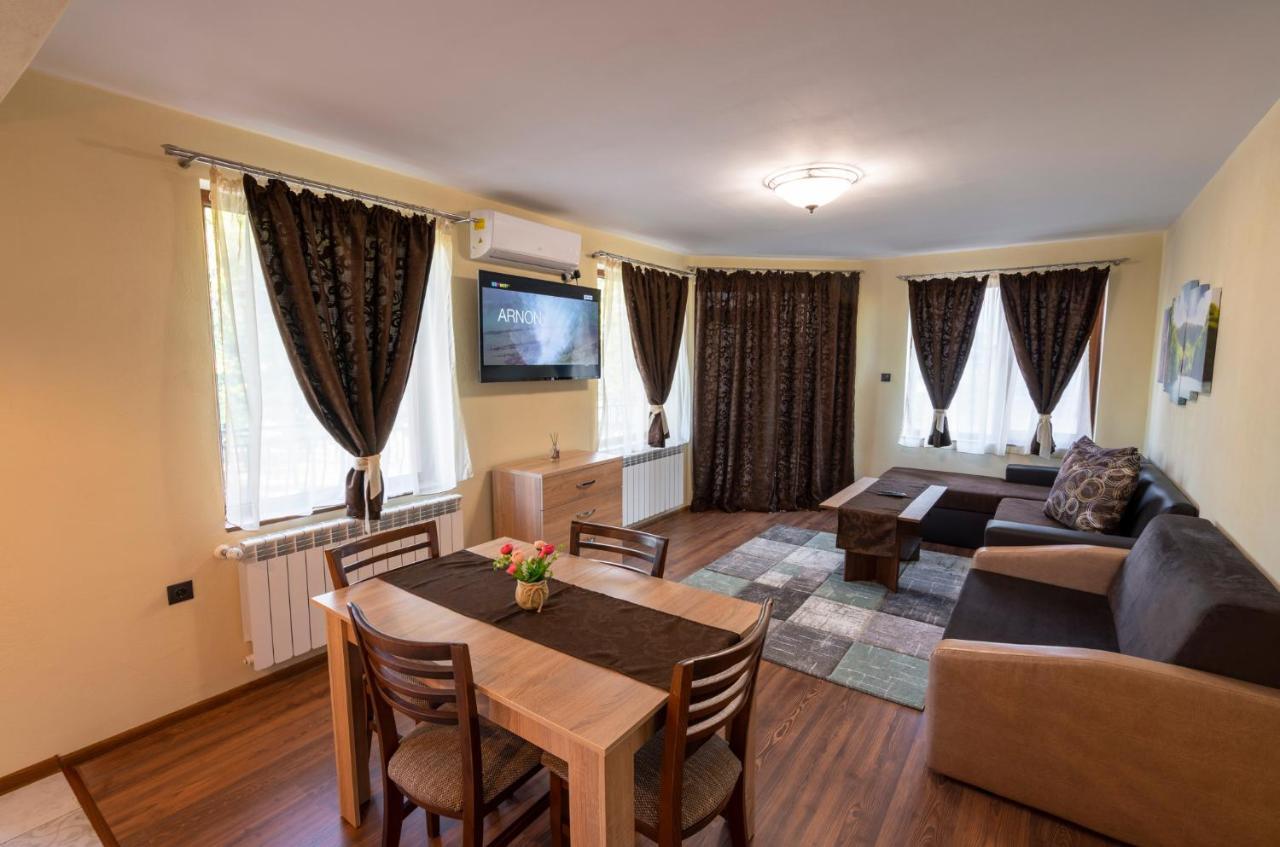Family Hotel Preslav Luaran gambar
